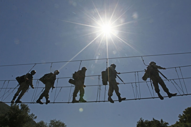 Astsubaylar adaylarının zorlu tatbikatı 3