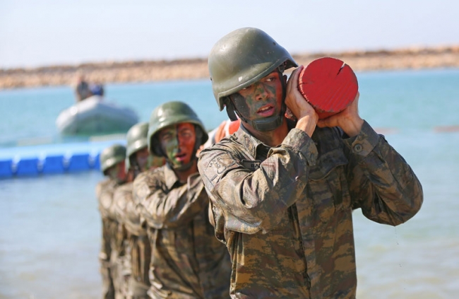 Astsubaylar adaylarının zorlu tatbikatı 8