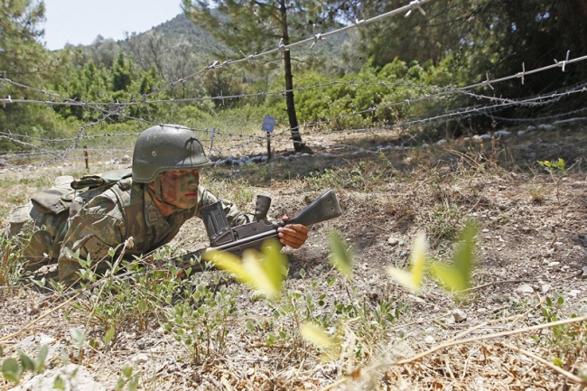 Astsubaylar adaylarının zorlu tatbikatı 12