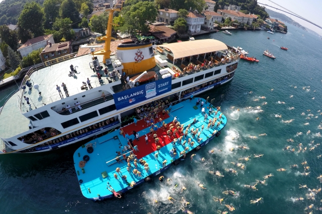 Boğaziçi Yüzme Yarışı'ndan renkli görüntüler 1