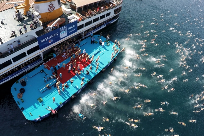 Boğaziçi Yüzme Yarışı'ndan renkli görüntüler 6