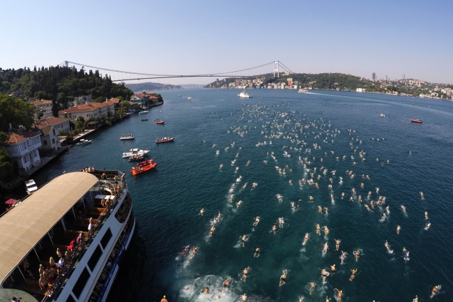 Boğaziçi Yüzme Yarışı'ndan renkli görüntüler 8