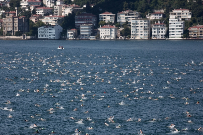 Boğaziçi Yüzme Yarışı'ndan renkli görüntüler 13