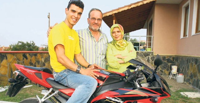 Kenan Sofuoğlu'nun acı günü 16