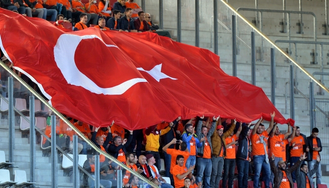 Başakşehir Hollanda'da kayıp 1