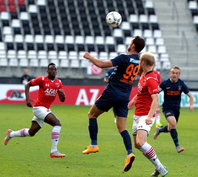 Başakşehir Hollanda'da kayıp 15