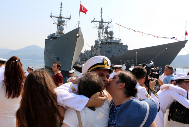 Gediz Fırkateyni'nin 122 günlük 'tarihi' yolculuğu sona erdi 9