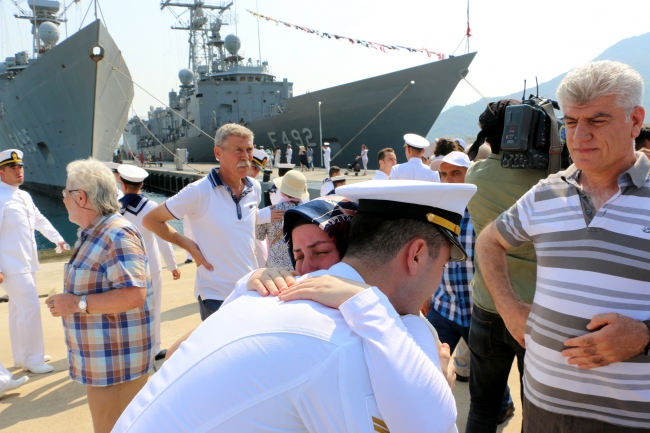 Gediz Fırkateyni'nin 122 günlük 'tarihi' yolculuğu sona erdi 11