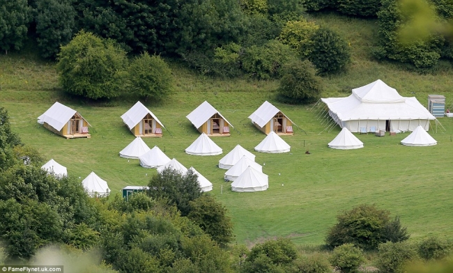 Guy Ritchie ve Jacqui Ainsley evlendi 4