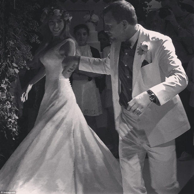 Guy Ritchie ve Jacqui Ainsley evlendi 5