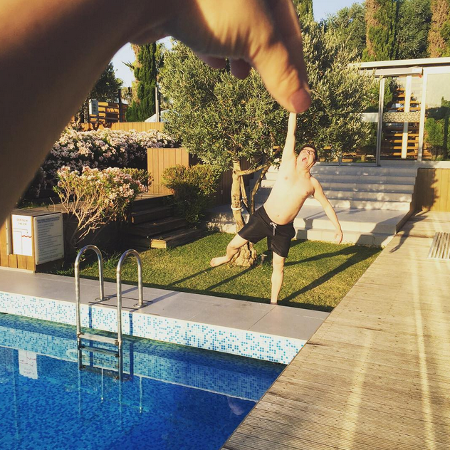 Instagram'da ünlüler: Düğünümüz var! 1