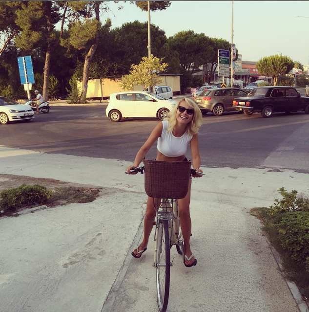 Instagram'da ünlüler: Arda'nın selfie ısrarı 4