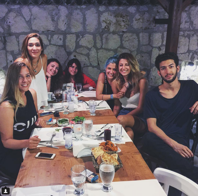 Instagram'da ünlüler: Arda'nın selfie ısrarı 8