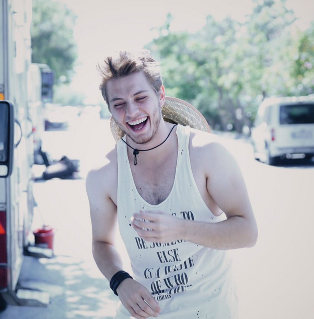 Instagram'da ünlüler: Neymar kardeşim... 5