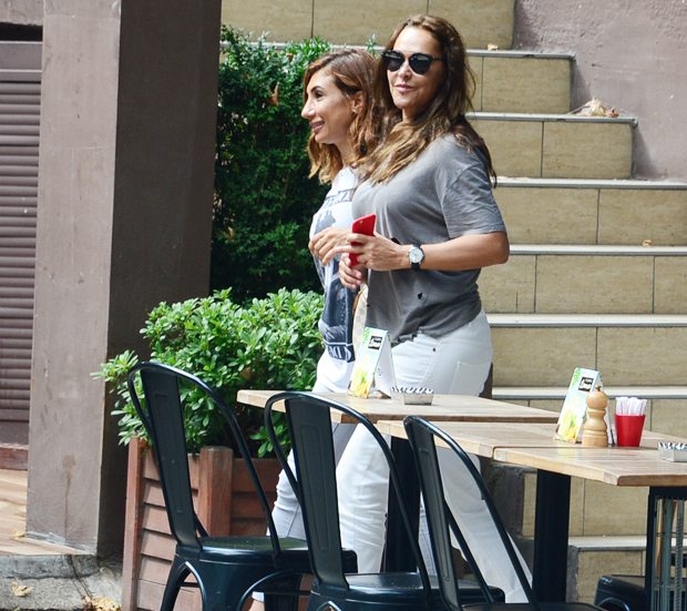 Safiye Sultan'ın gözü Aston Martin'de 4