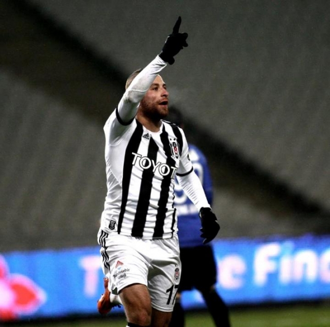 FIFA 15'e damga vuracaklar 51