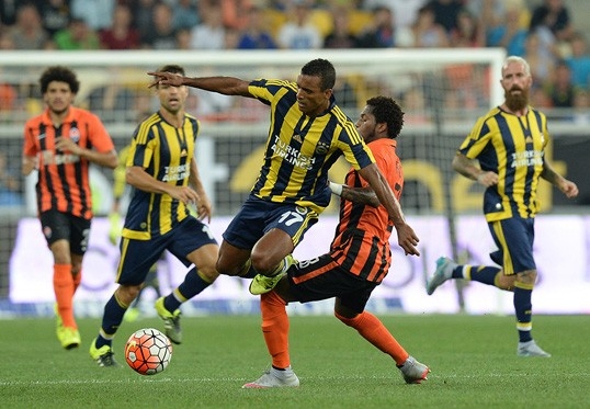 Fenerbahçe Ukrayna'da dağıldı 16