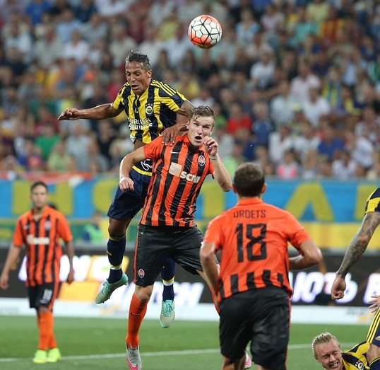 Fenerbahçe Ukrayna'da dağıldı 21