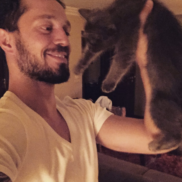 Instagram'da ünlüler: Arda Turan 'FIFA 16'nın kapağında 15