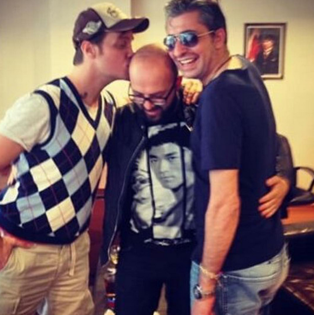 Instagram'da ünlüler: Arda Turan 'FIFA 16'nın kapağında 22