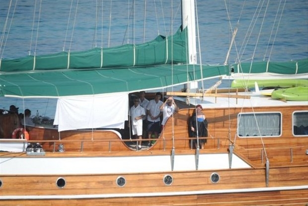 Sezen Aksu eski eşini teknesinde ağırladı 11