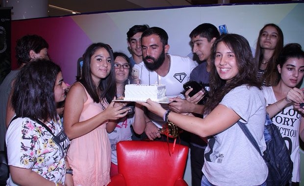 Turabi izdiham yarattı 5