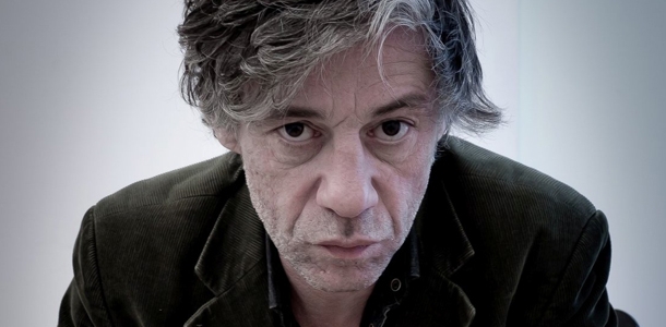 Birol Ünel sokaklarda yaşıyor! 5