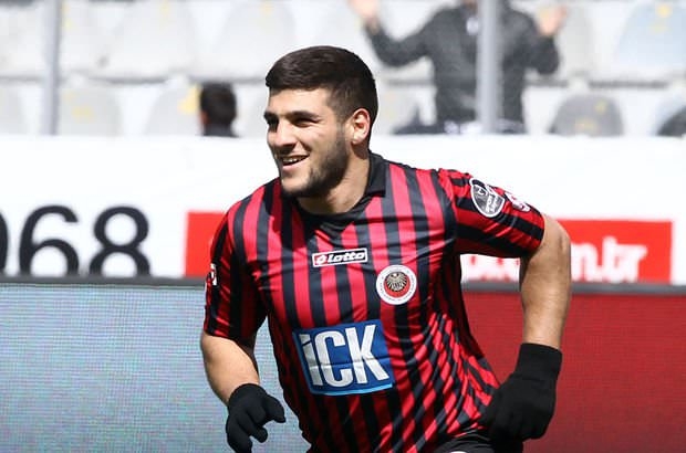 Süleyman Seba sezonunun en iyileri seçildi 5