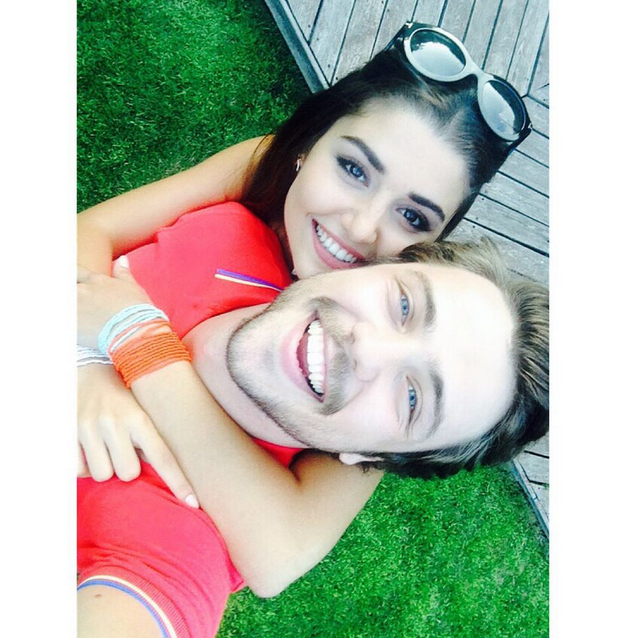 Instagram'da ünlüler: Karavanda tatil 12