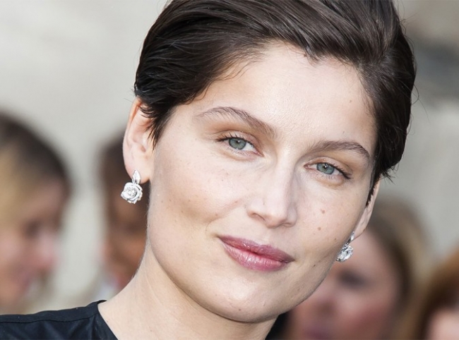 Laetitia Casta sevgilisiyle tatilin tadını çıkarıyor 6