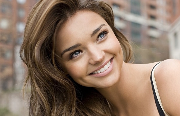 Miranda Kerr sürpriz aşkıyla ortaya çıktı 1