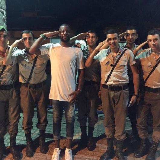 Instagram'da ünlüler: Nouma'dan asker selamı 18