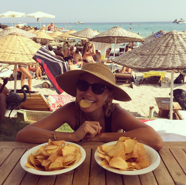 Instagram'da ünlüler: Güzel bir Pazar dileğiyle... 3