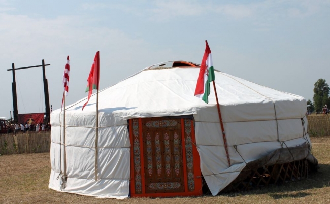 Macaristan'da "Atalar Günü" 11