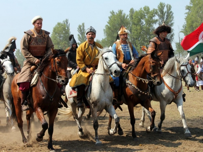 Macaristan'da "Atalar Günü" 6