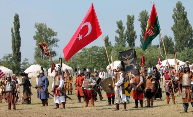 Macaristan'da "Atalar Günü" 24