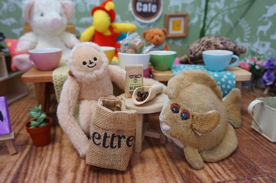 Oyuncak hayvanlar için kafe açtılar 5