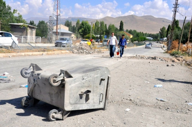 PKK Varto'da terör estirdi 13