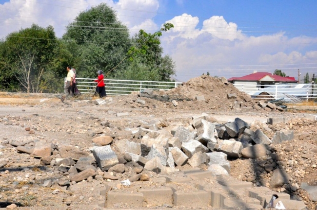 PKK Varto'da terör estirdi 15