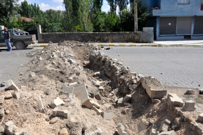 PKK Varto'da terör estirdi 22