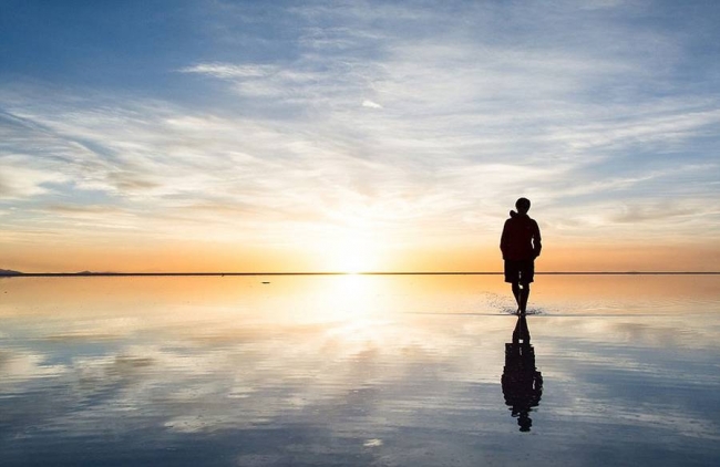 Hipnotize edici yansımalarıyla Bolivya tuz çölü 4