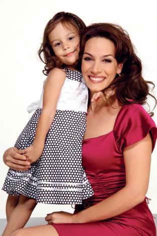 Ünlüler dünyasının en fit anneleri 12