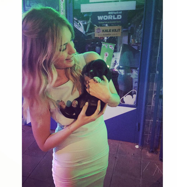 Instagram'da ünlüler: Aşk doğanın temel ihtiyacı 12