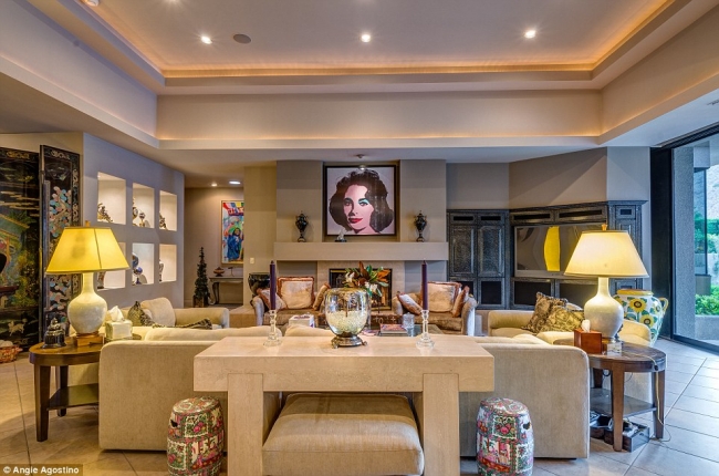 Elizabeth Taylor'ın Hollywood'daki evi kiralık! 1