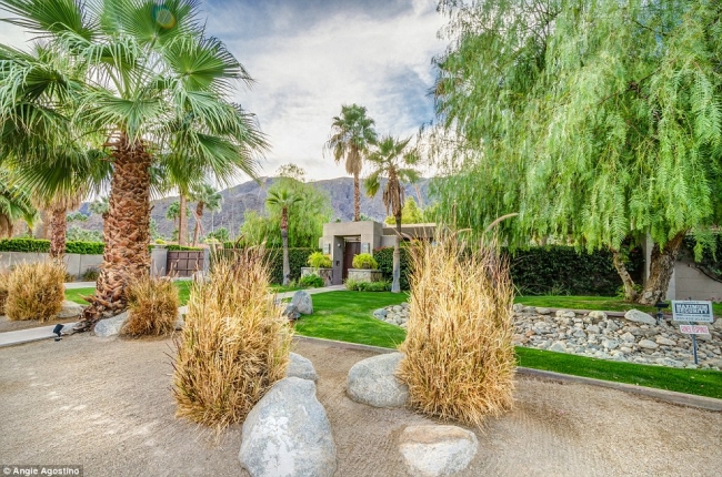 Elizabeth Taylor'ın Hollywood'daki evi kiralık! 4