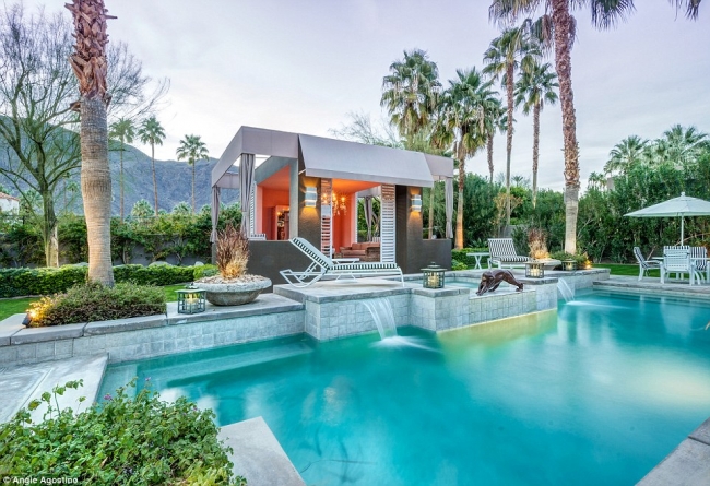 Elizabeth Taylor'ın Hollywood'daki evi kiralık! 5