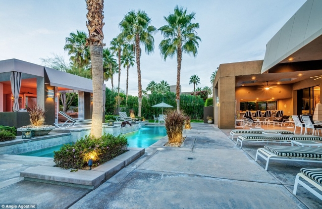 Elizabeth Taylor'ın Hollywood'daki evi kiralık! 6