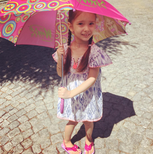 Instagram'da ünlüler: Almeda Abazi Tolgahan Sayışman'ın ailesiyle tanıştı 10