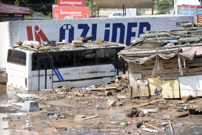 Sel felaketinin ardından Artvin'de son durum... 3