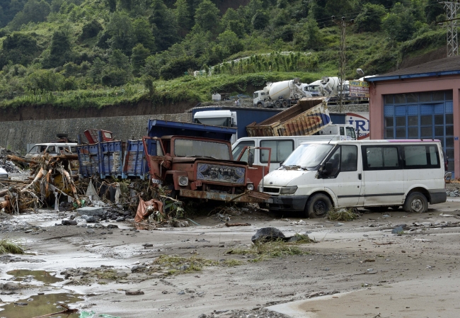 Sel felaketinin ardından Artvin'de son durum... 10